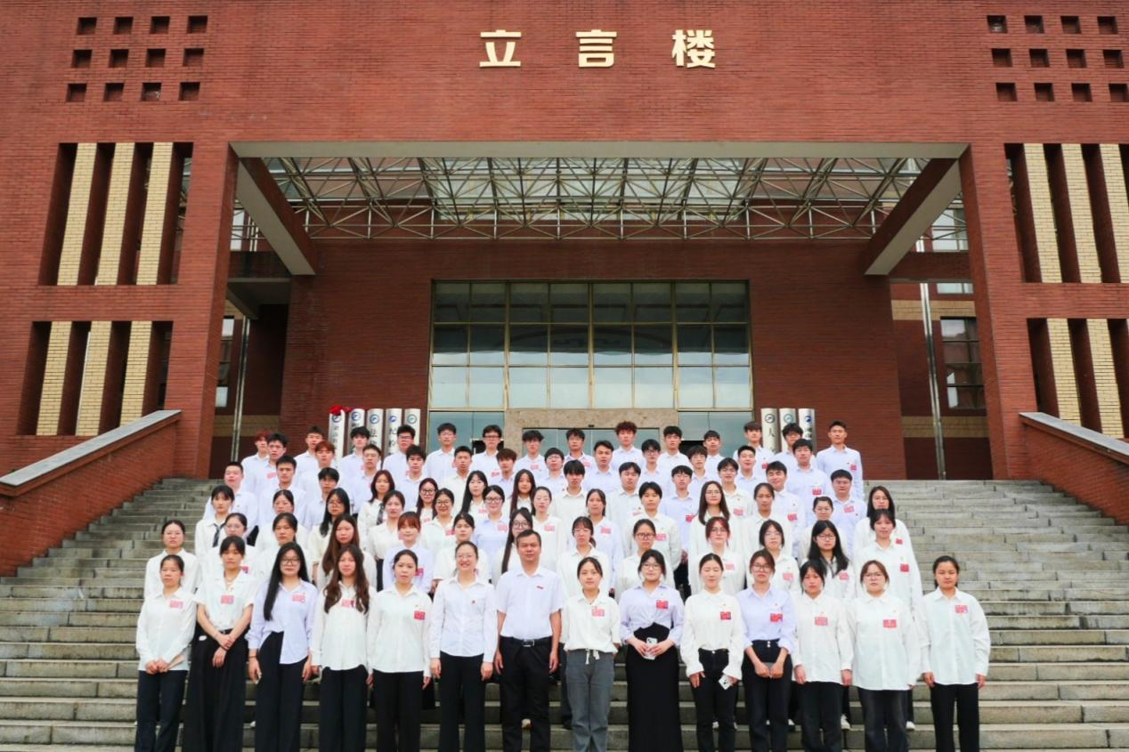 1fda66e03ee94cc797c704b790dc5aac.png 图片4.png