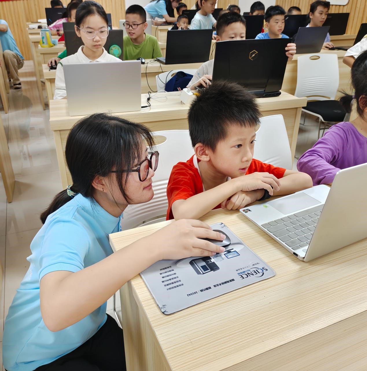 a814639c162f4506aa356d9208d16223.jpg 4.jpg