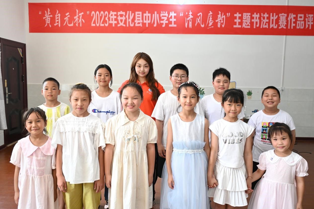 d8cfea5aa0c04e3194e89188a2af5ca6.jpg 唱响2.jpg